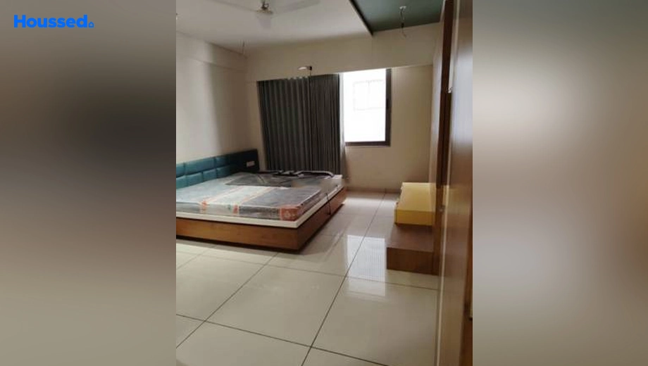 Project Image of 3 BHK Flat for Resale in Sanskruti Signius, Sargasan - Image 139551