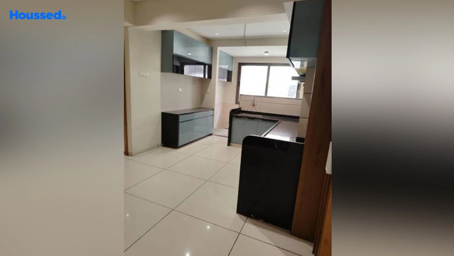 Project Image of 3 BHK Flat for Resale in Sanskruti Signius, Sargasan - Image 139552