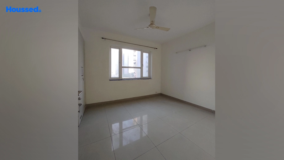 Project Image of 2 BHK Flat for Resale in Mahindra Aura, Sector 110 A - Image 139655