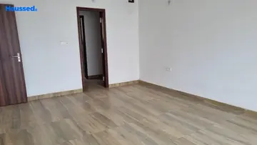 Project Image of 5 BHK Flat for Resale in Sector 43, Gurgaon - Image 140423