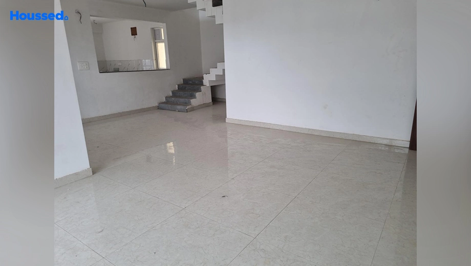 Project Image of 5 BHK Flat for Resale in Sector 43 - Image 140422