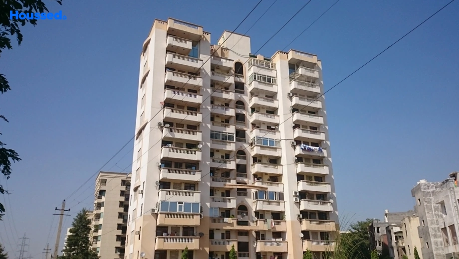 Project Image of 4 BHK Flat for Resale in CGHS The Navyug, Sector 43 - Image 140525