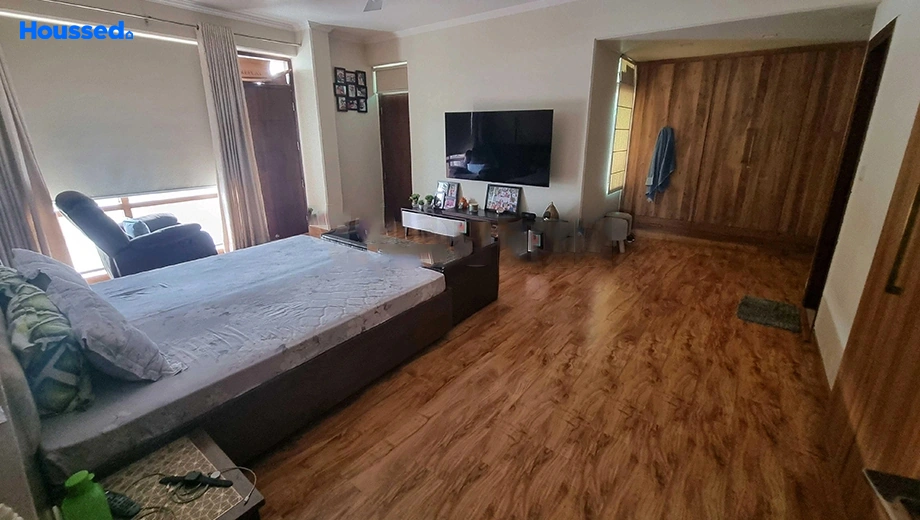 Project Image of 5 BHK Flat for Resale in CGHS Adhunik Society, Sector 52 - Image 141058