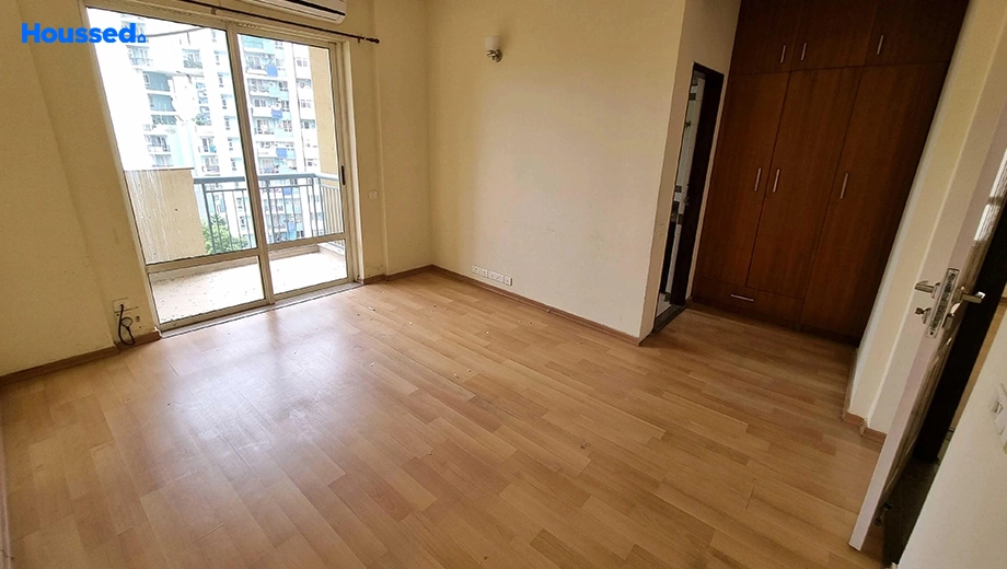 Sample Apartment of 3 BHK Flat for Resale in Unitech The Close South, Nirvana Country - Image 141006