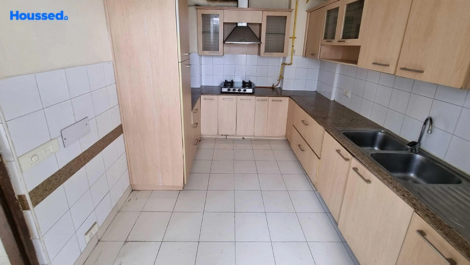 Sample Apartment of 3 BHK Flat for Resale in Unitech The Close South, Nirvana Country - Image 141008