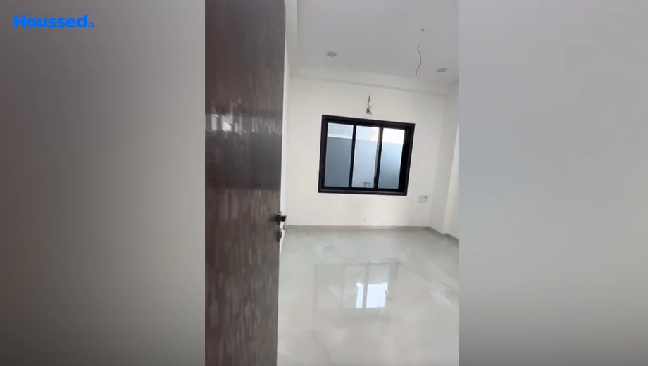 Project Image of 5 BHK House/Villa for Resale in Vesu - Image 141793