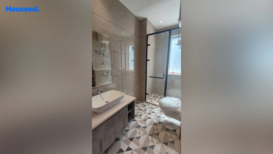Project Image of 4 BHK Builder Floor for Resale in Sector 63A - Image 141568