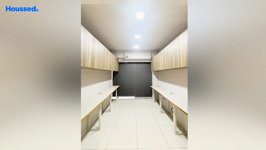 Project Image of Office Space for Rent in Krishna Beacon, Vaishnodevi Circle - Image 141845