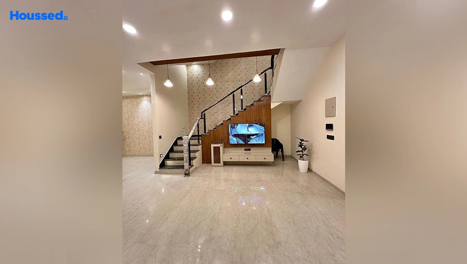 Project Image of 5 BHK House/Villa for Resale in Gandhi Path - Image 142687