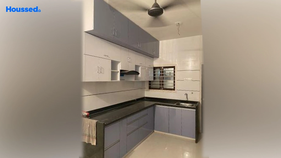 Project Image of 5 BHK House/Villa for Resale in Atladara - Image 144756
