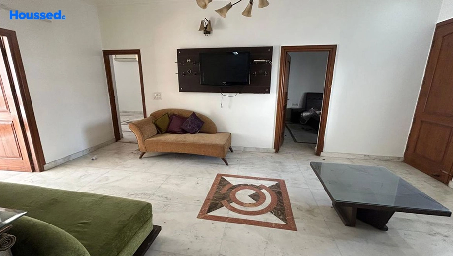 Project Image of 6 BHK Semi-Furnished Flat for Rent in Sector 15A - Image 145004