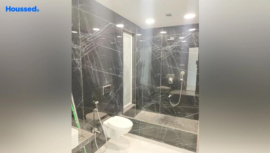Project Image of 2 BHK Furnished Flat for Rent in Indiabulls Blu, Worli - Image 145124
