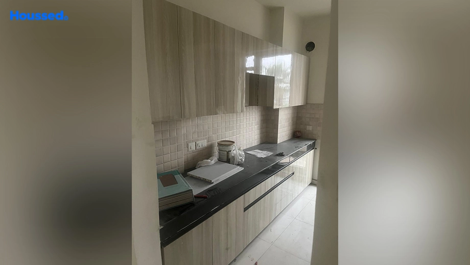 Project Image of 3 BHK Semi-Furnished Flat for Rent in Omaxe Royal Residency, Sector 79 - Image 145258