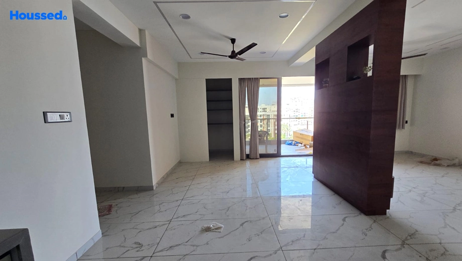 Amenities of 3 BHK Semi-Furnished Flat for Rent in Harni - Image 146324
