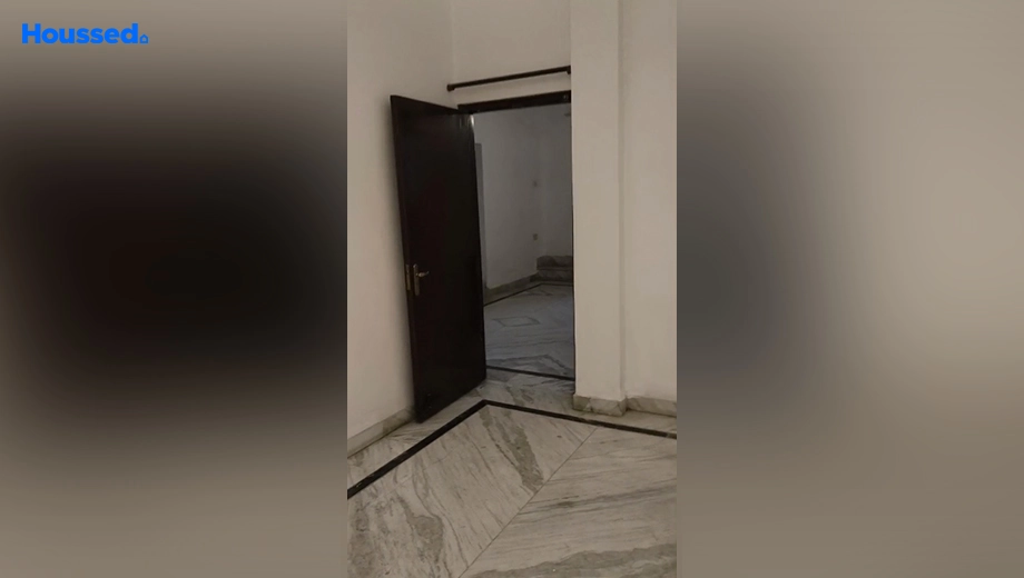 Project Image of 3 BHK Semi-Furnished Flat for Rent in Kalkaji - Image 146744