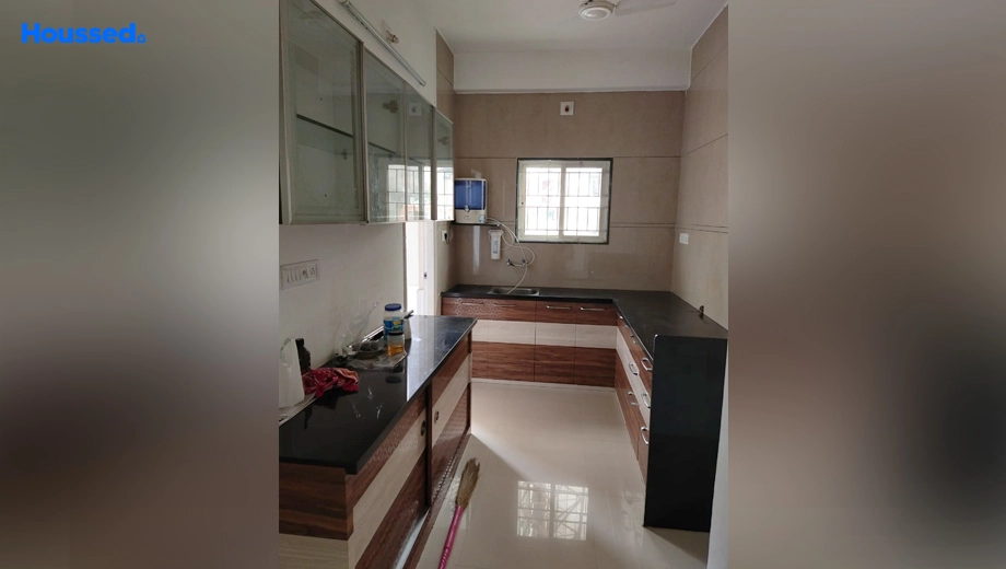 Project Image of 3 BHK Semi-Furnished Flat for Rent in Chhani - Image 147197