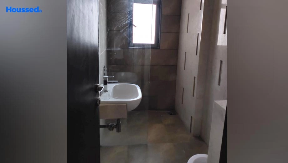 Project Image of 4 BHK Flat for Resale in Happy Celebrity Greens, Vesu - Image 147364