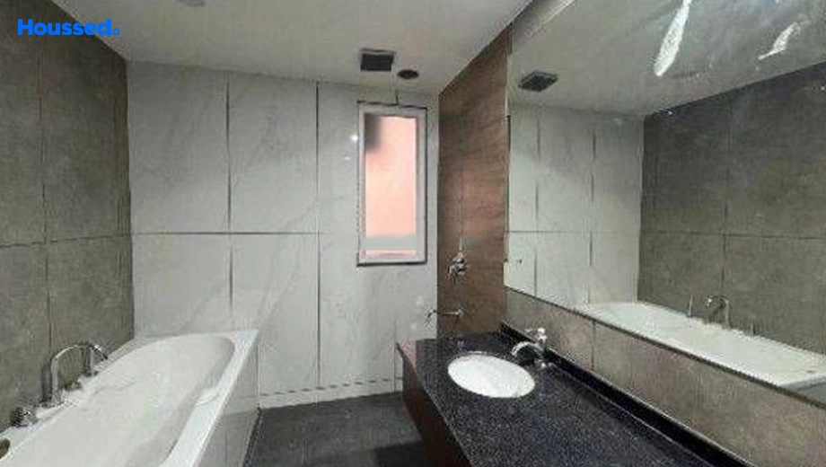 Project Image of 4 BHK Flat for Resale in Sector 75 - Image 149185