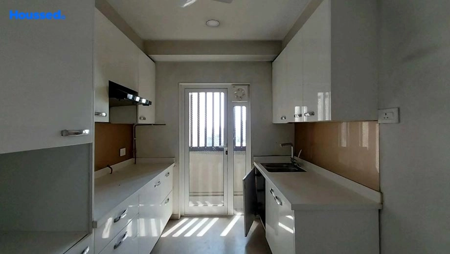 Project Image of 3 BHK Semi-Furnished Flat for Rent in Lodha Fiorenza, Goregaon East - Image 149324