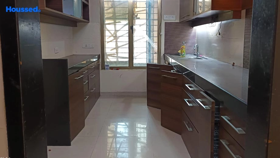 Project Image of 3 BHK Semi-Furnished Flat for Rent in Oberoi Springs, Andheri West - Image 149456
