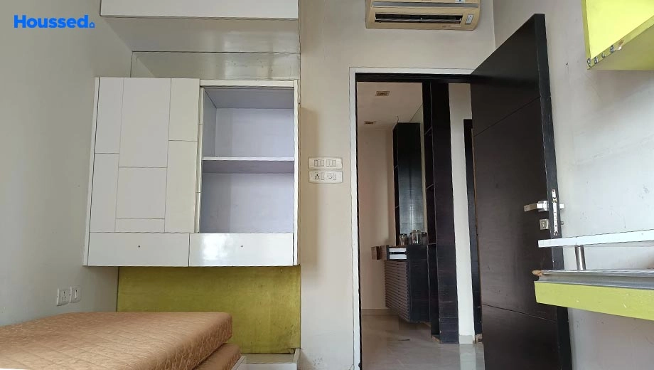 Project Image of 3 BHK Semi-Furnished Flat for Rent in Oberoi Springs, Andheri West - Image 149457