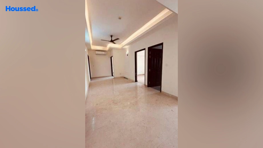 Project Image of 3 BHK Semi-Furnished Flat for Rent in Amore - Wave City Center, Sector 32 - Image 149967