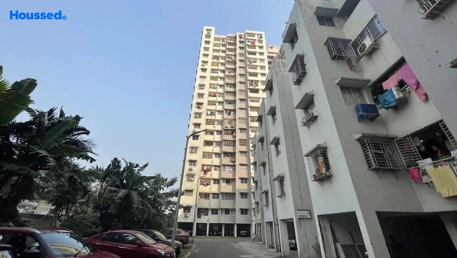 Project Image of 2 BHK Flat for Resale in Godrej Prakriti, BT Road - Image 150296