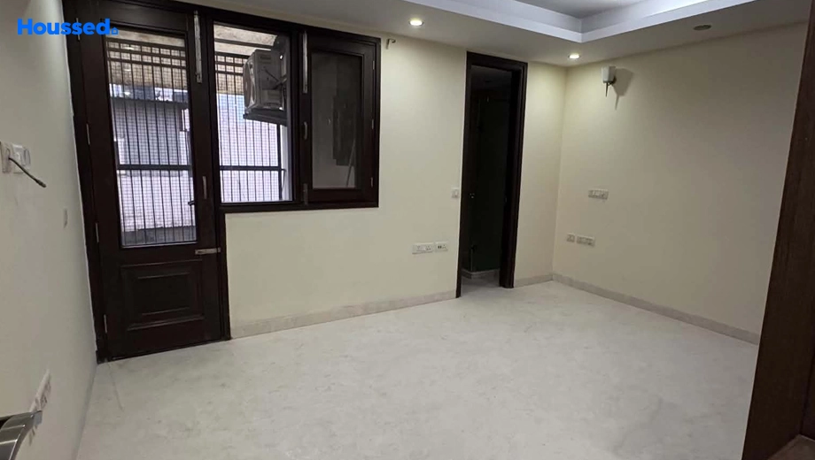 Project Image of 3 BHK Flat for Resale in Defence Colony - Image 150537