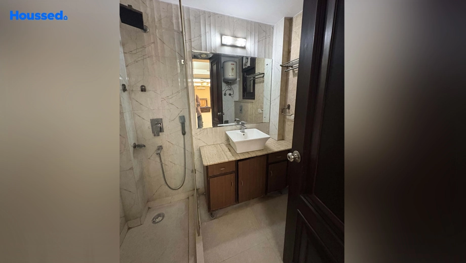 Project Image of 3 BHK Flat for Resale in Defence Colony - Image 150531