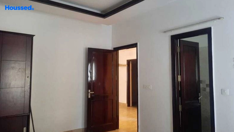 Project Image of 4 BHK Semi-Furnished Builder Floor for Rent in Sainik Colony - Image 151490