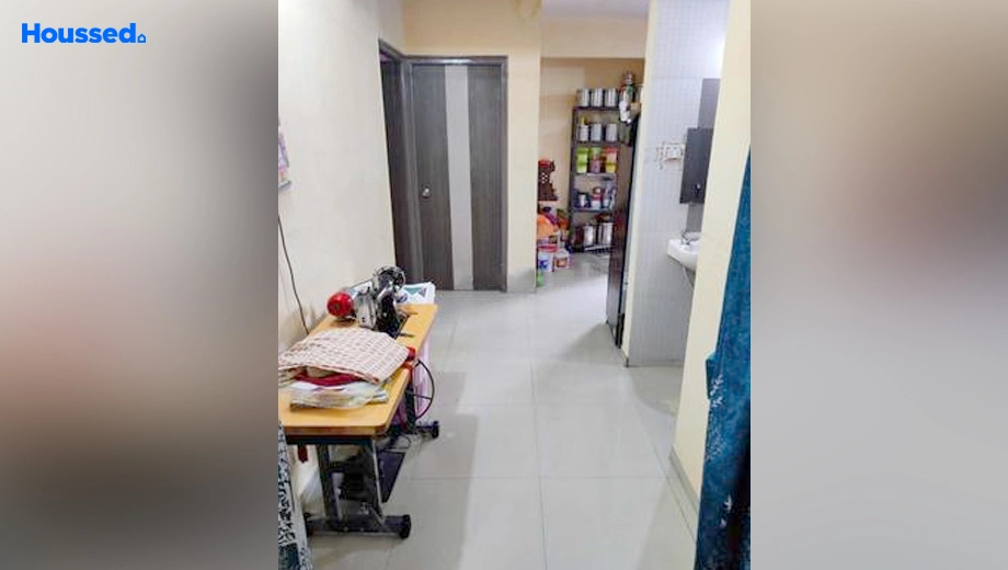 Project Image of 3 BHK Semi-Furnished Flat for Rent in Pal - Image 151624