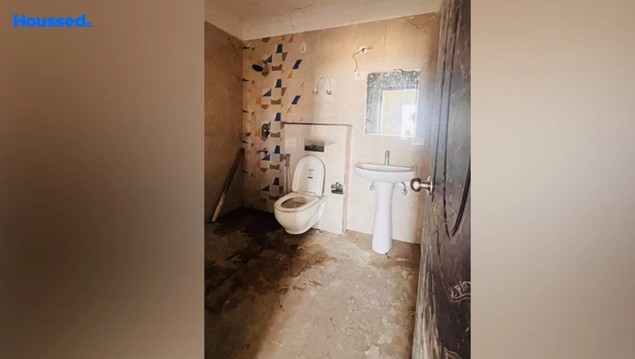 Project Image of 3 BHK Flat for Resale in Eiffel Vivassa Estate, Sultanpur Road - Image 152234