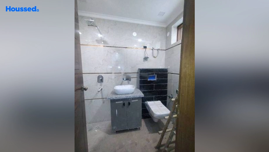 Project Image of 3 BHK Flat for Resale in Greenfield Colony - Image 152677