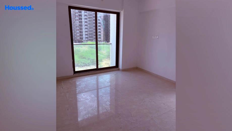 Project Image of 3 BHK Flat for Resale in Pramukh Revanta, Vesu - Image 153826