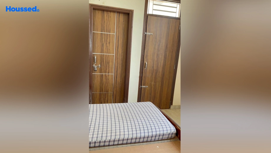 Project Image of 4 BHK Semi-Furnished Flat for Rent in Puja Apartment, Mansarovar - Image 154261