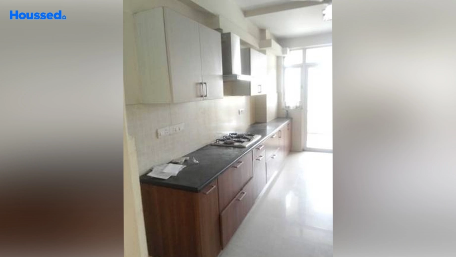 Project Image of 4 BHK Flat for Resale in DLF The Summit, DLF Phase 5 - Image 154706