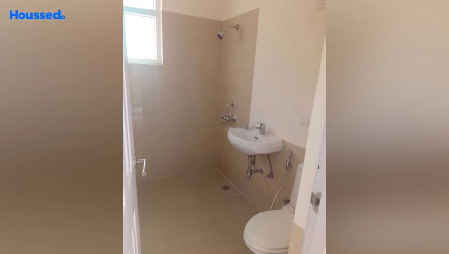 Project Image of 4 BHK Flat for Resale in EssBee Builder Floor, DLF Phase 1 - Image 154756
