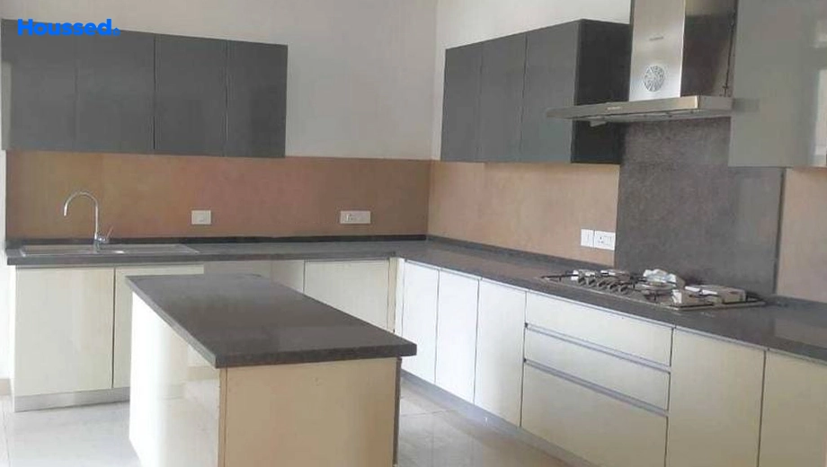 Project Image of 4 BHK Flat for Resale in DLF Phase 1 - Image 154857