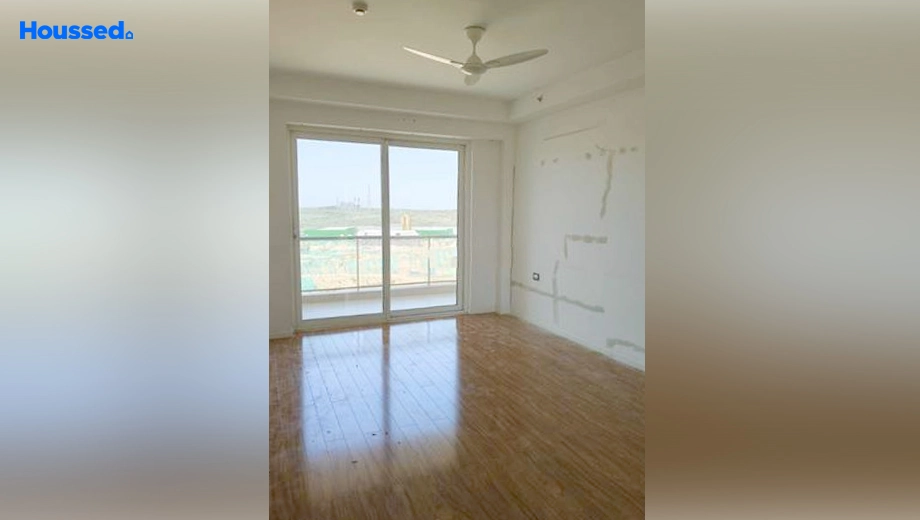 Project Image of 4 BHK Flat for Resale in DLF The Crest, DLF Phase 5 - Image 154891