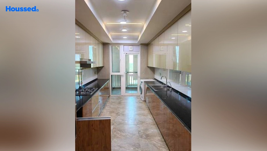 Project Image of 4 BHK Flat for Resale in DLF The Crest, DLF Phase 5 - Image 154892