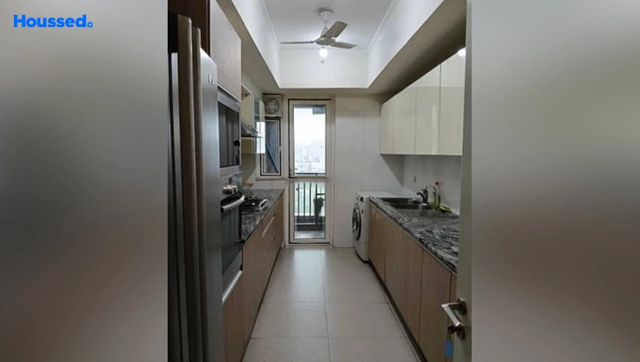 Project Image of 4 BHK Semi-Furnished Flat for Rent in DLF Park Place, DLF Phase 5 - Image 155150