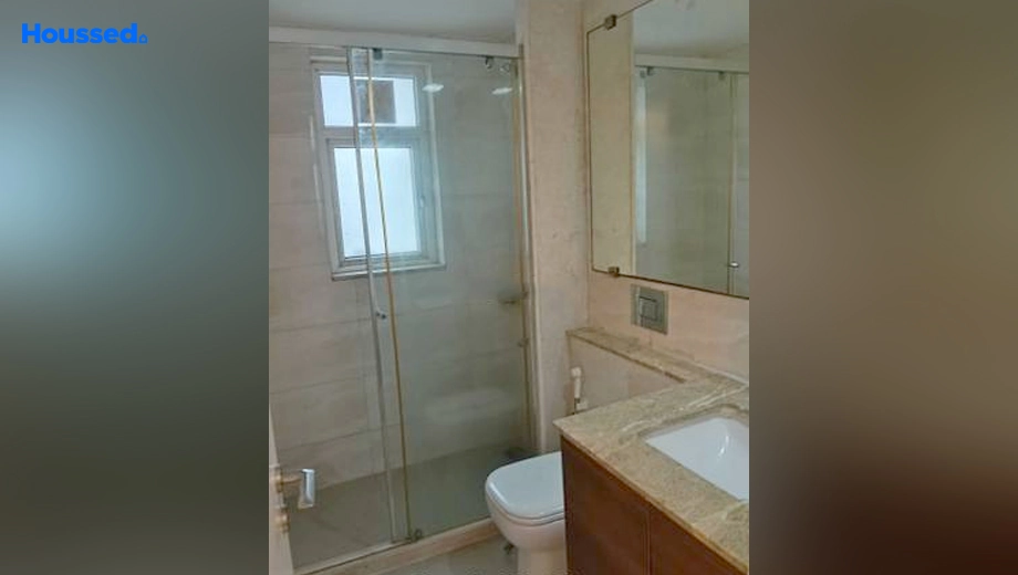 Project Image of 4 BHK Semi-Furnished Flat for Rent in DLF Park Place, DLF Phase 5 - Image 155151