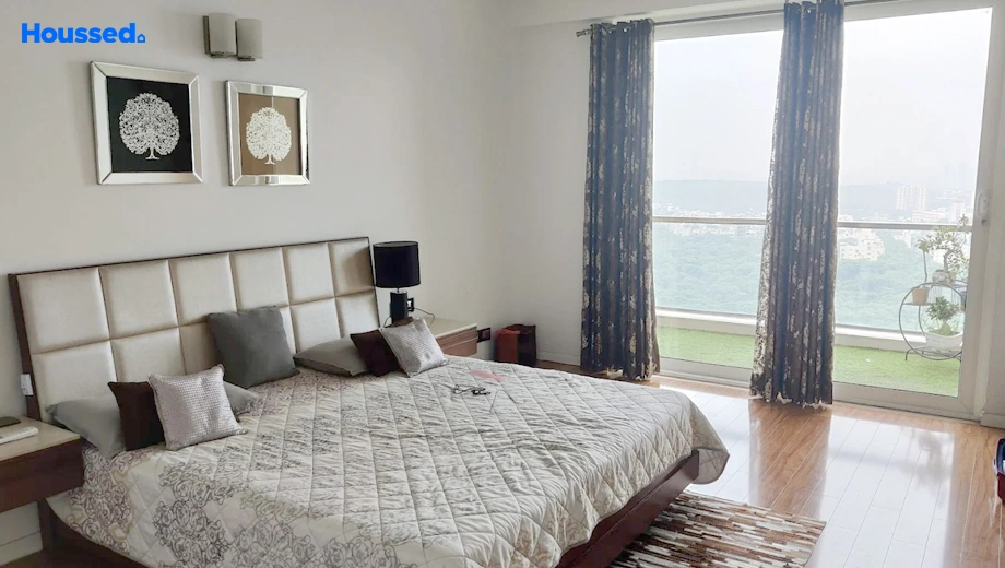 Project Image of 4 BHK Semi-Furnished Flat for Rent in DLF The Crest, Sector 54 - Image 155202