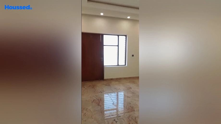 Project Image of 4 BHK Flat for Resale in Sector 85 - Image 156066