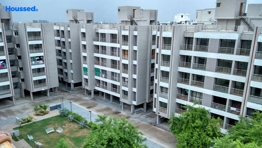 Project Image of 3 BHK Flat for Resale in Devnandan Summit, Sargasan - Image 156551