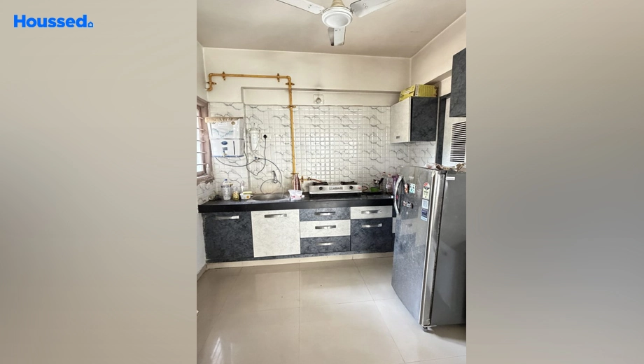 Project Image of 2 BHK Flat for Resale in Devnandan Summit, Sargasan - Image 156623