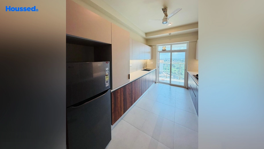 Project Image of 3 BHK Semi-Furnished Flat for Rent in Tata Tritvam, Marine Drive - Image 157555