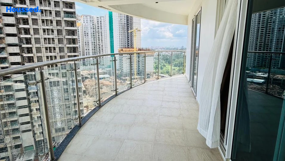 Project Image of 3 BHK Semi-Furnished Flat for Rent in Tata Tritvam, Marine Drive - Image 157557