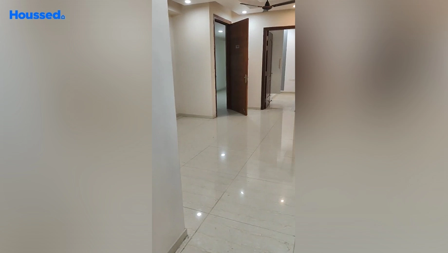Project Image of 3 BHK Flat for Resale in Omaxe Royal Residency, Sector 79 - Image 157714