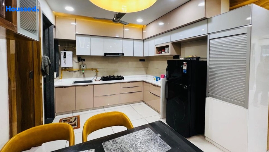 Project Image of 3 BHK Flat for Resale in Megh Malhar, Sargasan - Image 157877